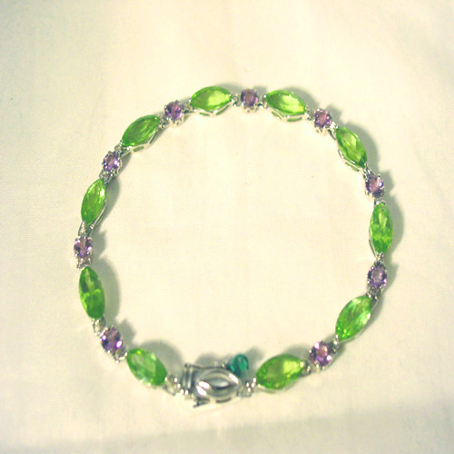 Witgouden Armband met Peridot en Amethist